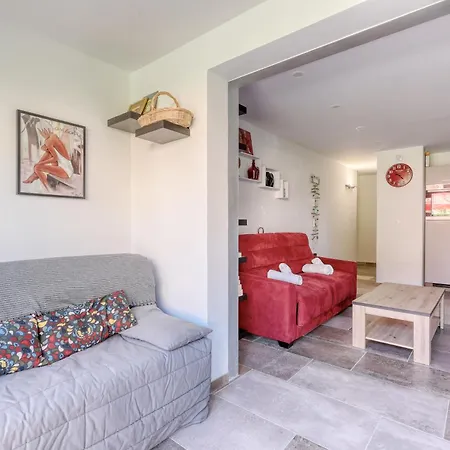 Apartment Magnificent Newly Renovated Close To & Swimming Pool Le Lavandou
